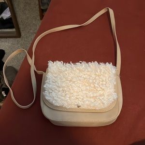Sherpa purse